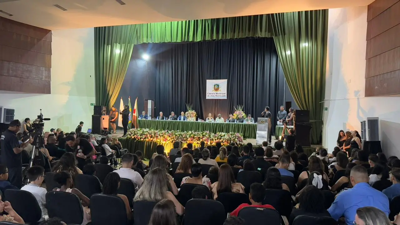 Medalha Mérito Escolar 2025 celebra trajetórias e e valoriza a educação em João Monlevade