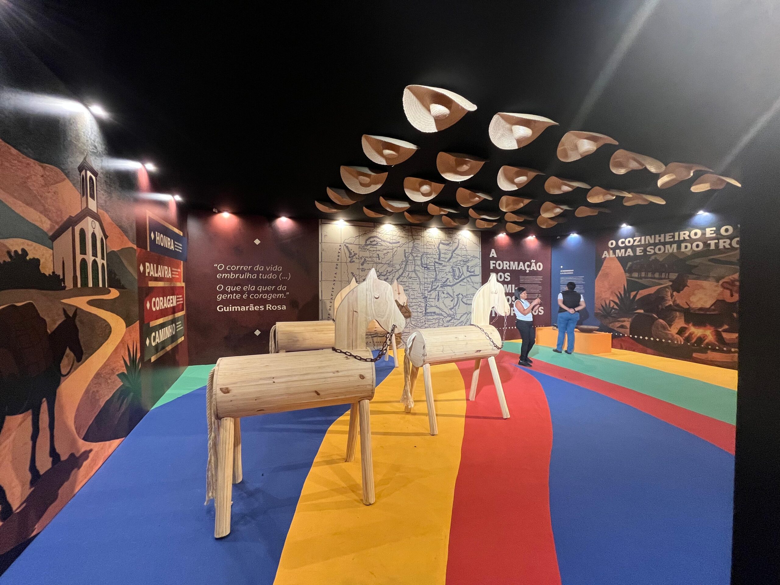 Exposição sobre o tropeirismo leva história e tradição à Cavalgada de São Gonçalo