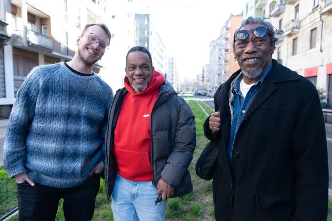 Trio Migrazioni leva diversidade sonora a Milão