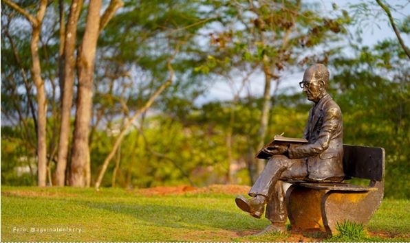Fundação Carlos Drummond de Andrade celebra cultura com música, poesia, ciência e concerto especial em Itabira