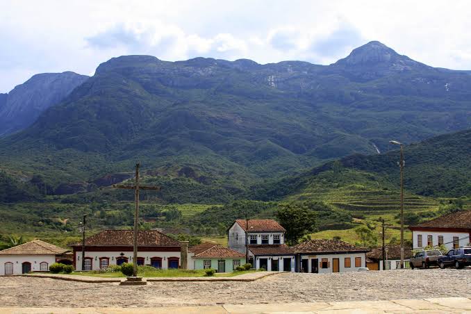 Catas Altas transforma ruas históricas em palco para o Arte Movi